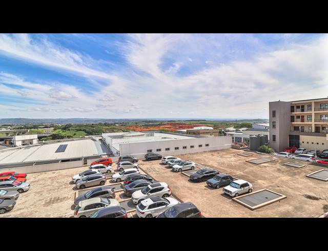 2 BEDROOM APARTMENT FOR SALE IN UMHLANGA RIDGE